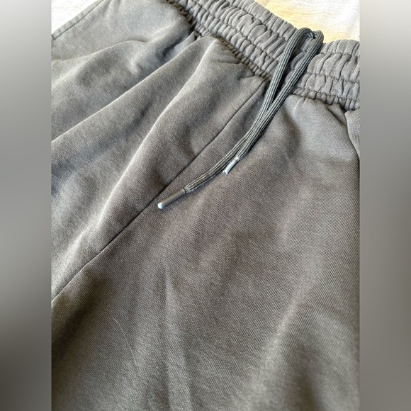 Gymshark training fleece shorts deep olive green size XS - Picture 5 of 12